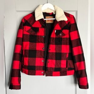 Levi’s Cropped Women’s Red & Black Buffalo Check Jacket – Large